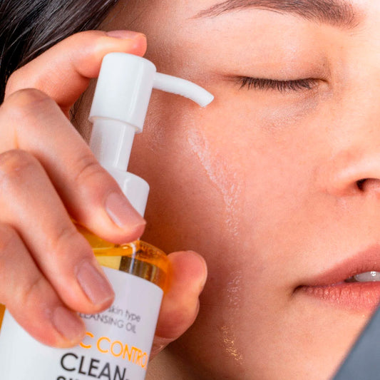 Aceite limpiador facial coreano Eyenlip VC para piel seca – con Vitamina C - Minji Belleza
